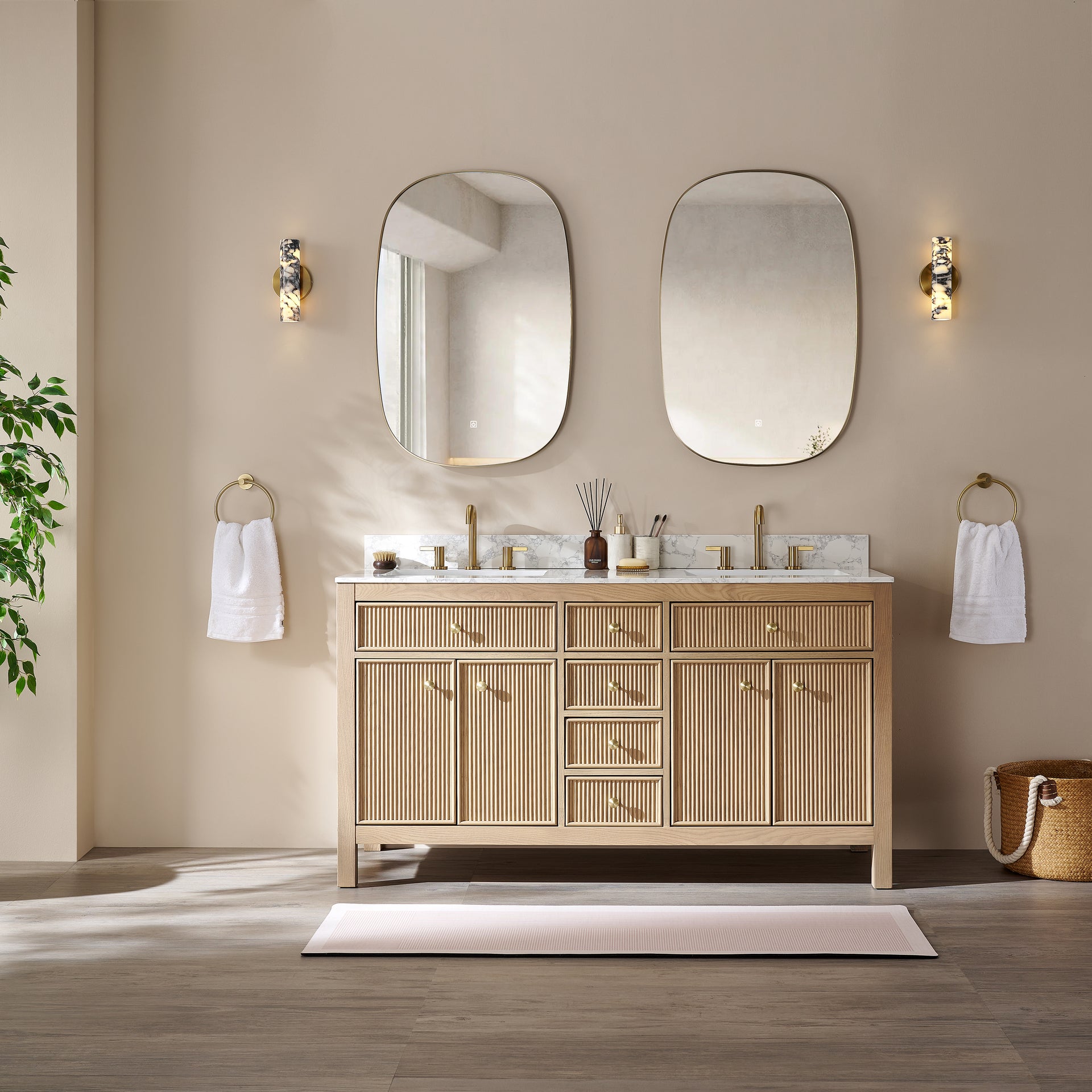 Vigo 60'' Double Bathroom Canity