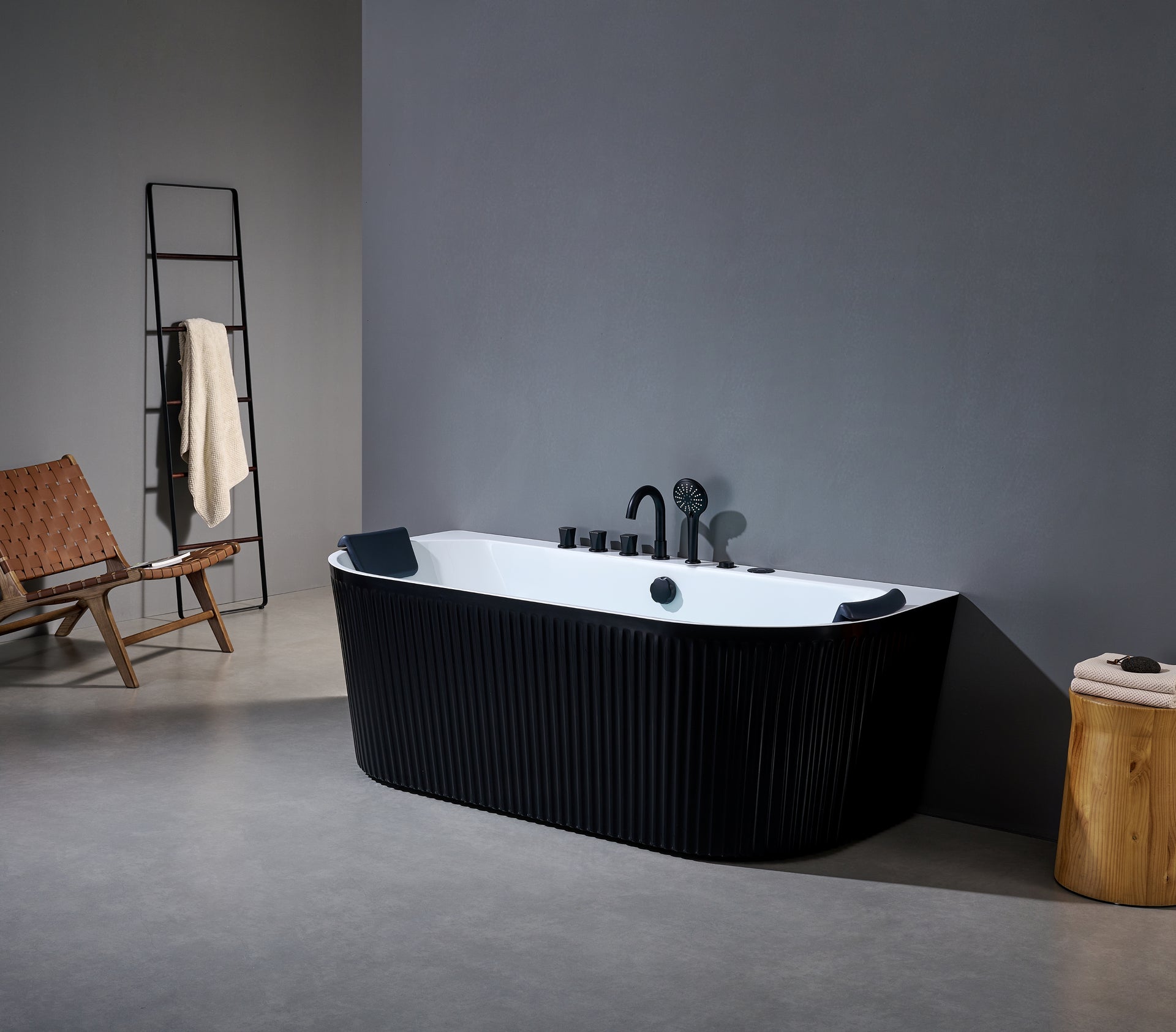 Norkaya Vortic 60×32 Fluted Alcove Whirlpool Bathtub, Hydro-Massage Jets, 1–2 Person, Central Drain